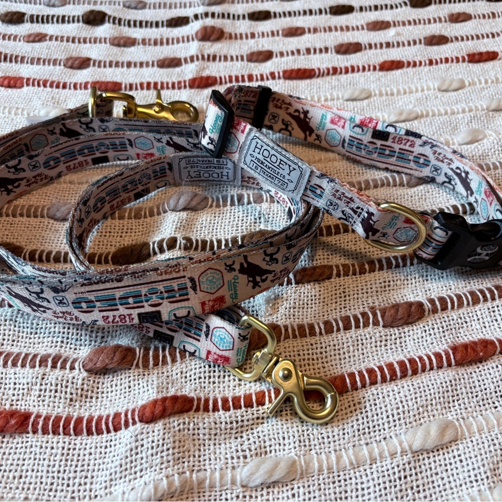 Large Rodeo print Hooey dog leash and collar set